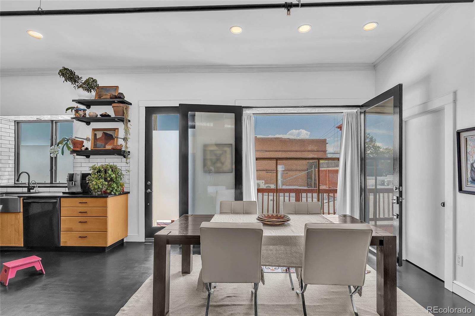 MLS Image #26 for 800 w 8th avenue,denver, Colorado