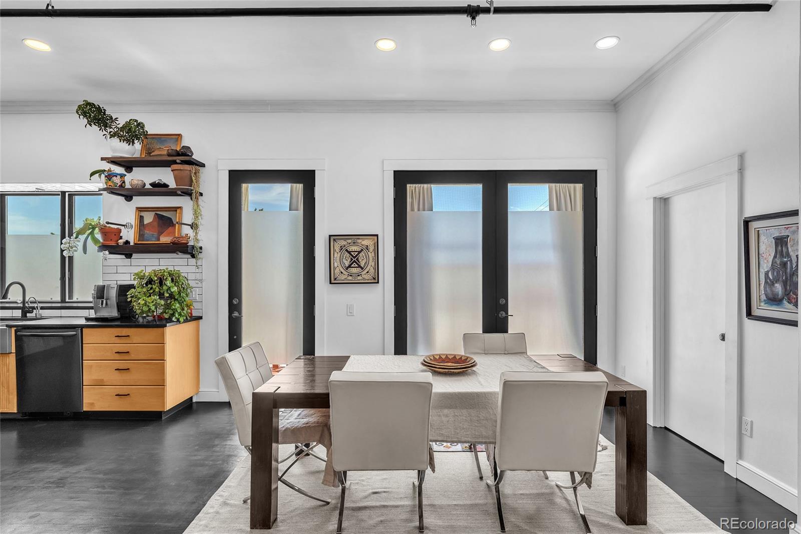 MLS Image #7 for 800 w 8th avenue,denver, Colorado