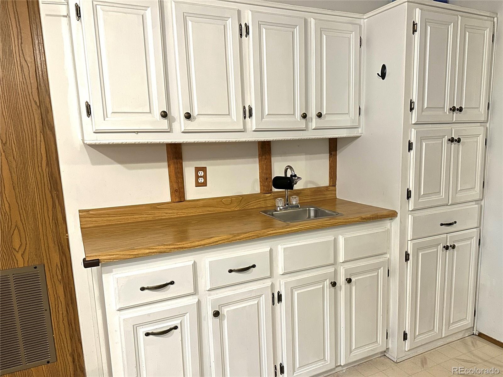 MLS Image #2 for 45  la abu trail,florissant, Colorado