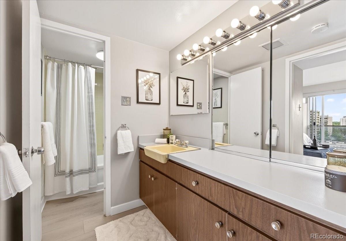 MLS Image #19 for 888 n logan street 10d,denver, Colorado
