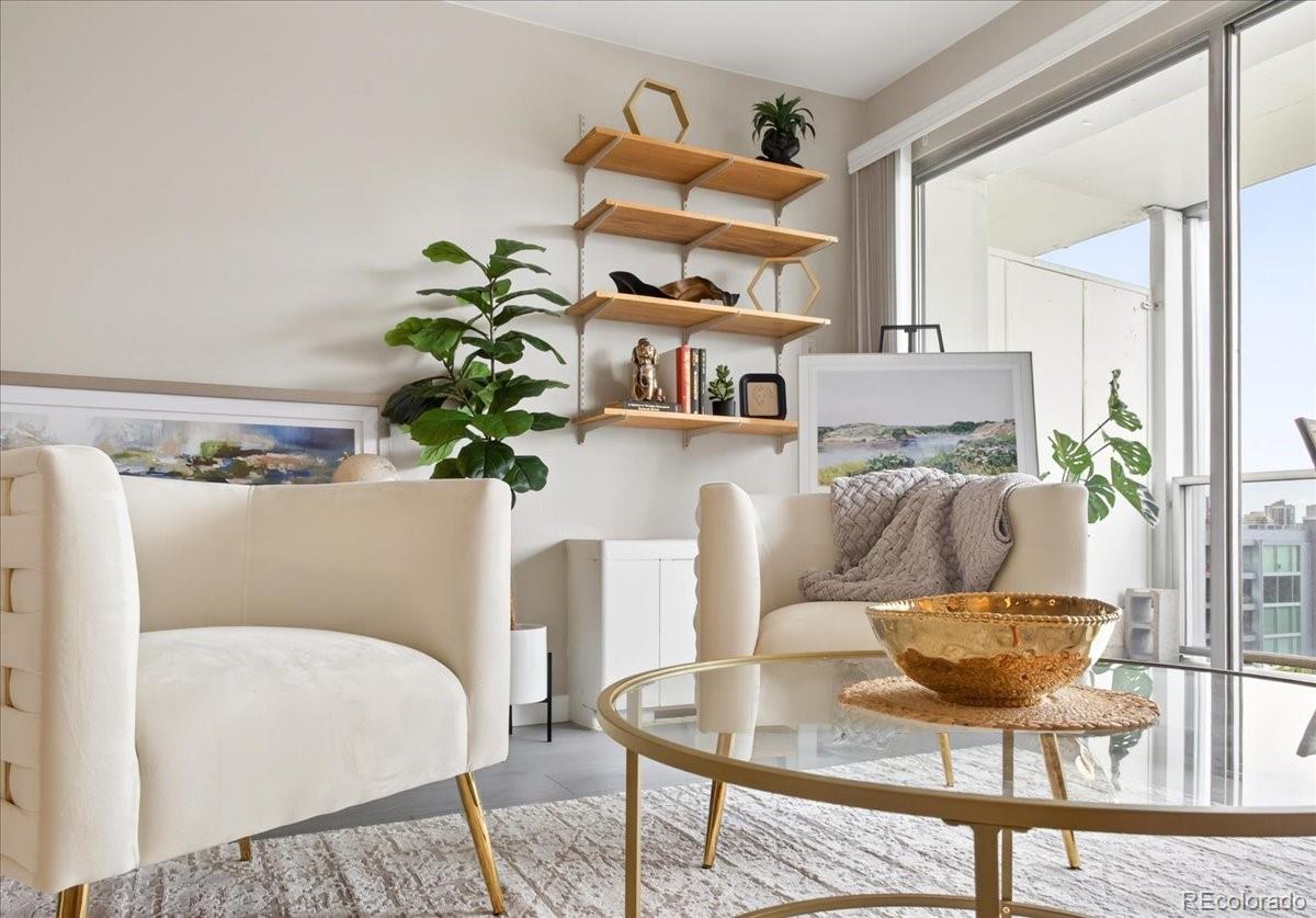 MLS Image #4 for 888 n logan street 10d,denver, Colorado