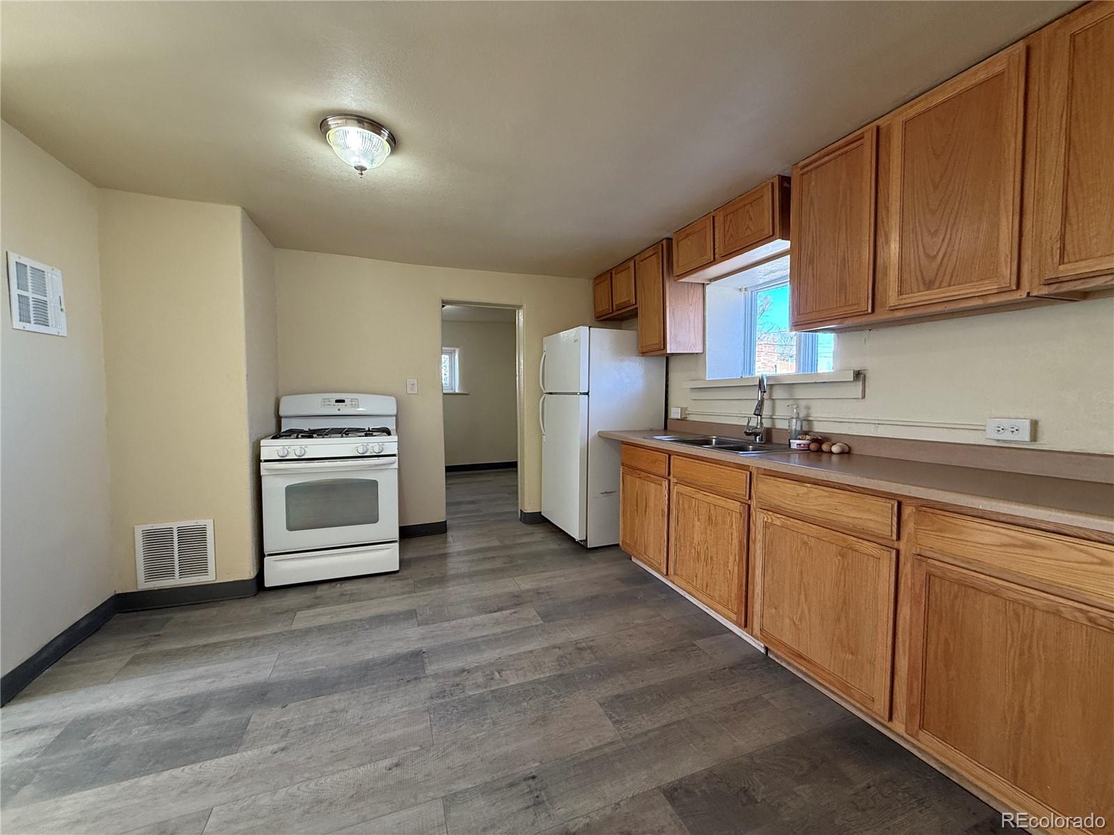 MLS Image #2 for 623  ninth street,alamosa, Colorado