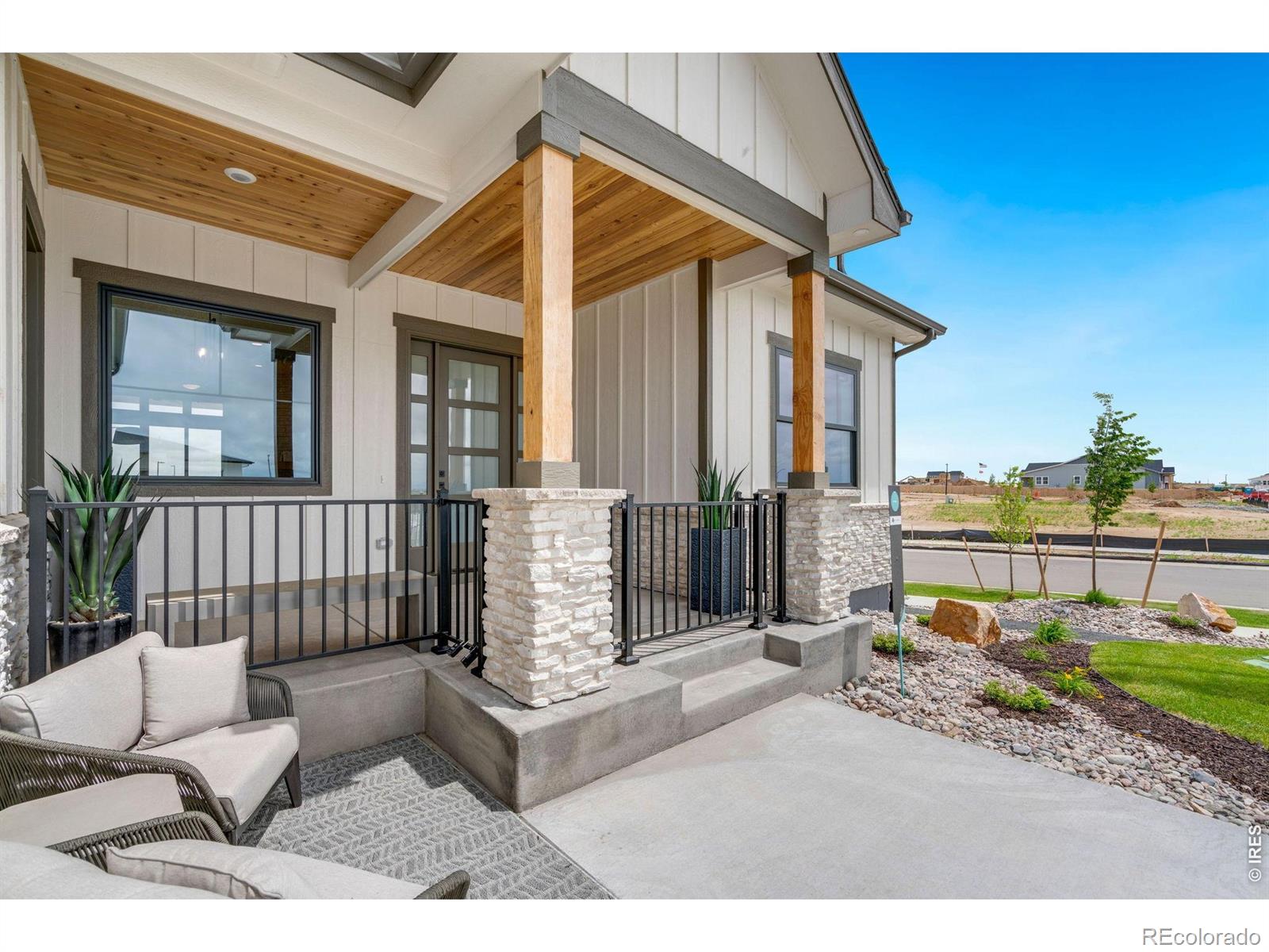 MLS Image #2 for 3632 n buchanan court,aurora, Colorado