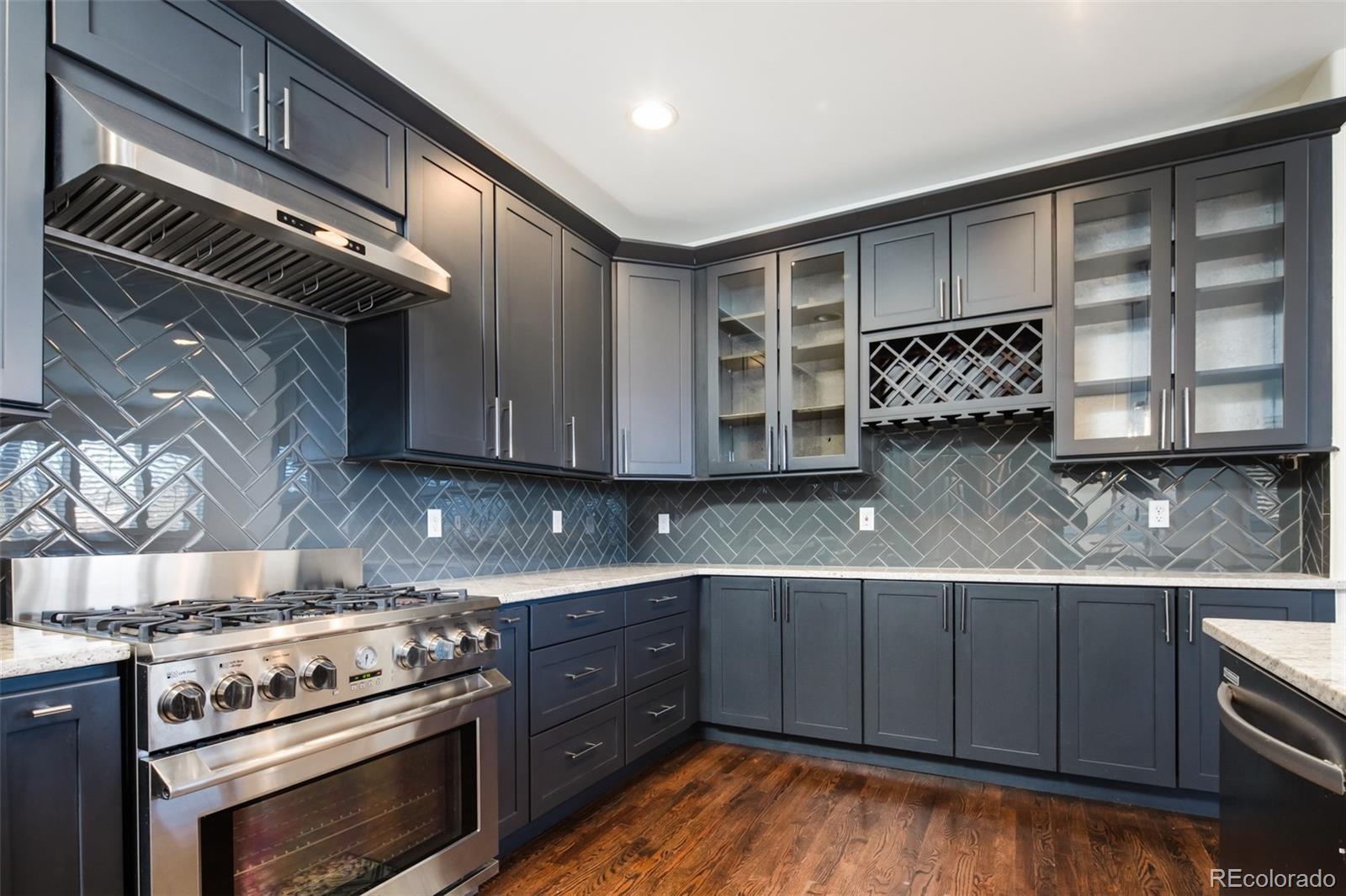 MLS Image #9 for 335 n josephine street,denver, Colorado