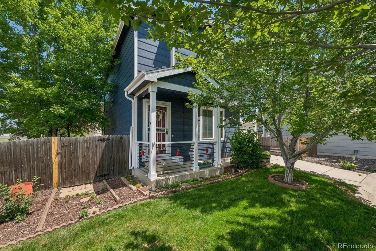 MLS Image #2 for 10140  fairfax court,denver, Colorado