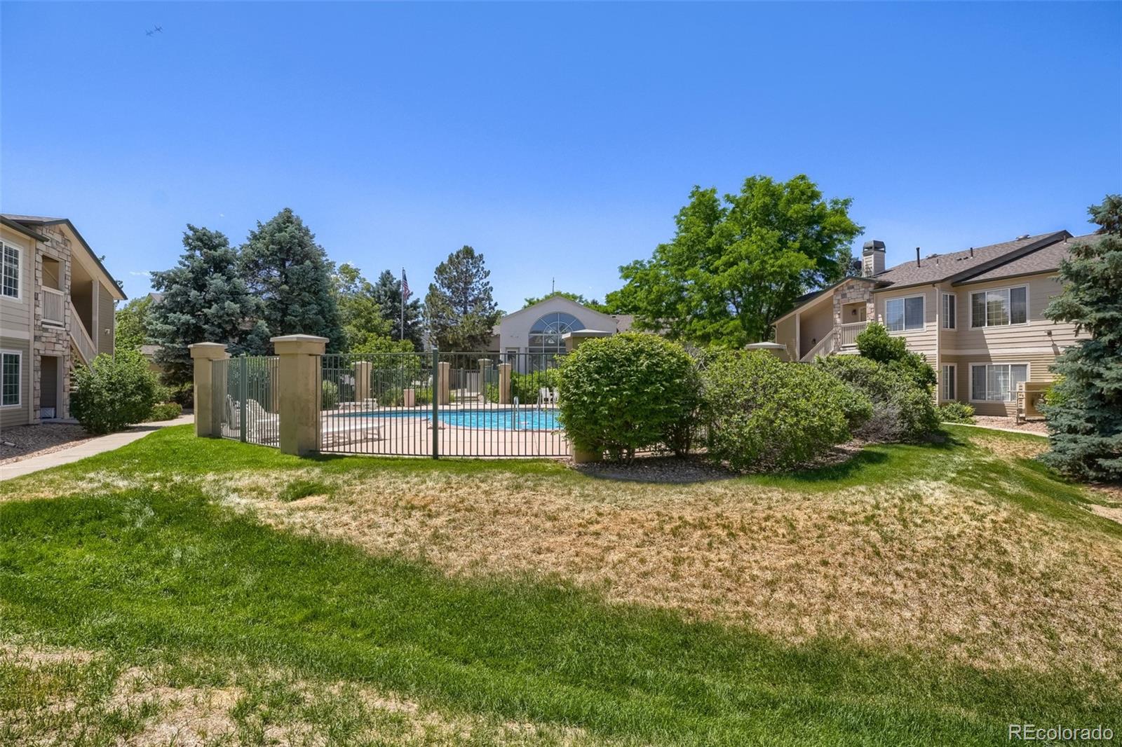 MLS Image #10 for 10096 e carolina place,aurora, Colorado