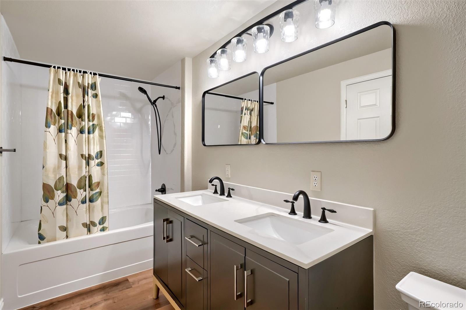 MLS Image #7 for 10096 e carolina place,aurora, Colorado