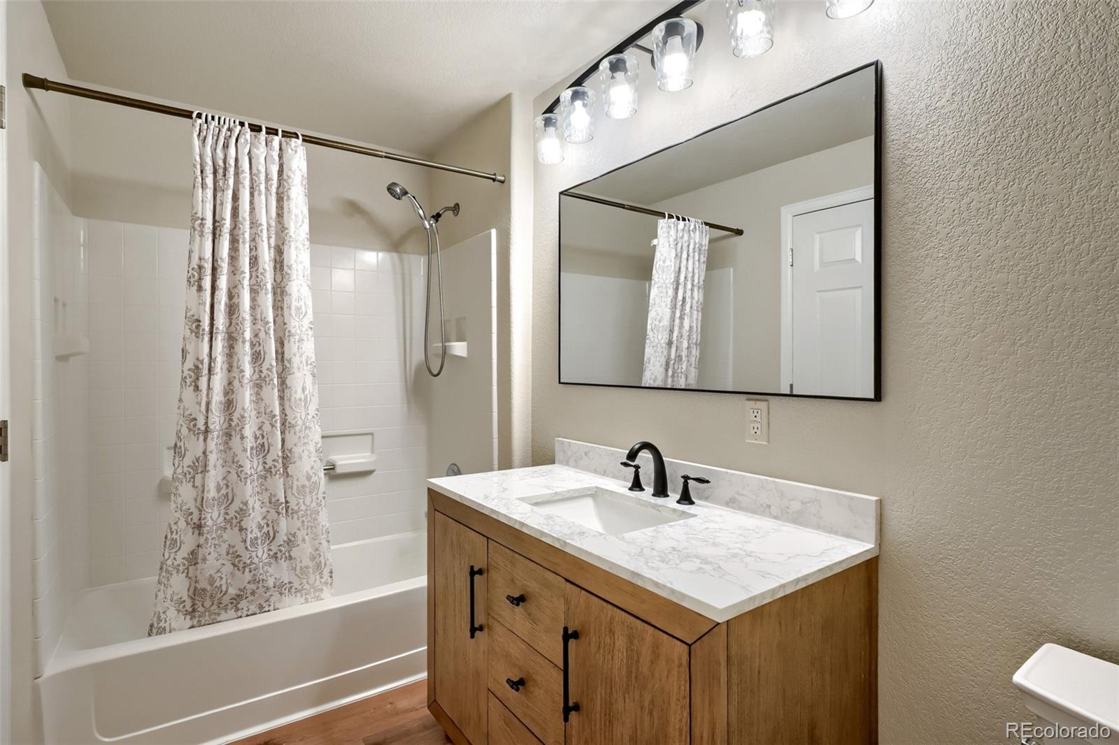 MLS Image #8 for 10096 e carolina place,aurora, Colorado