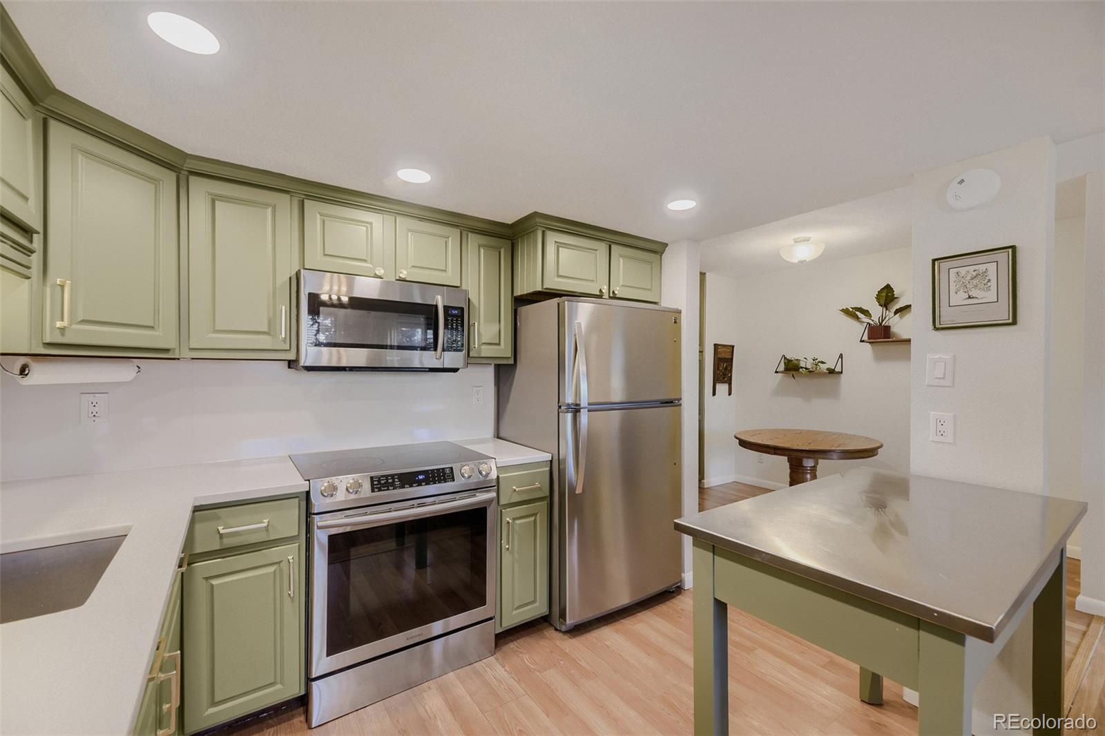 MLS Image #11 for 1909 s kipling street a,lakewood, Colorado