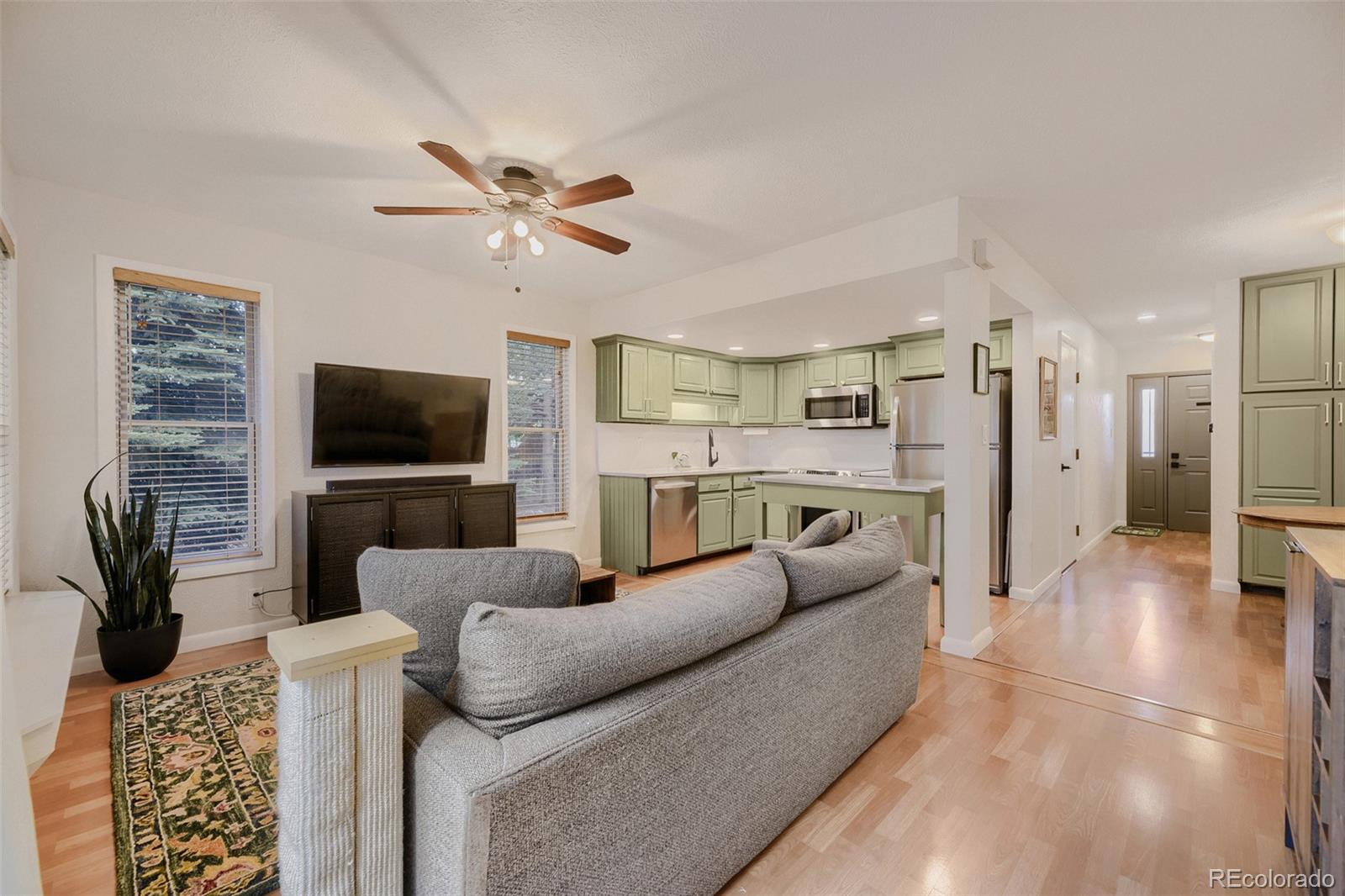MLS Image #6 for 1909 s kipling street a,lakewood, Colorado