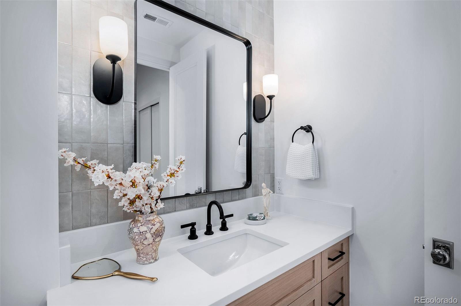MLS Image #30 for 1367 s clayton street,denver, Colorado