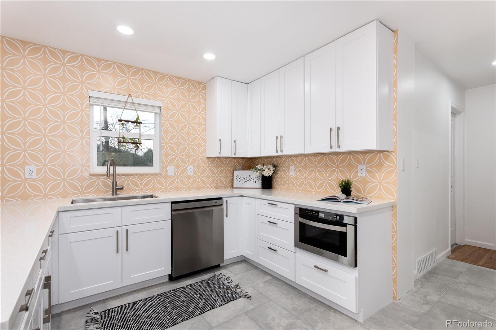 MLS Image #11 for 402  ursula street,aurora, Colorado