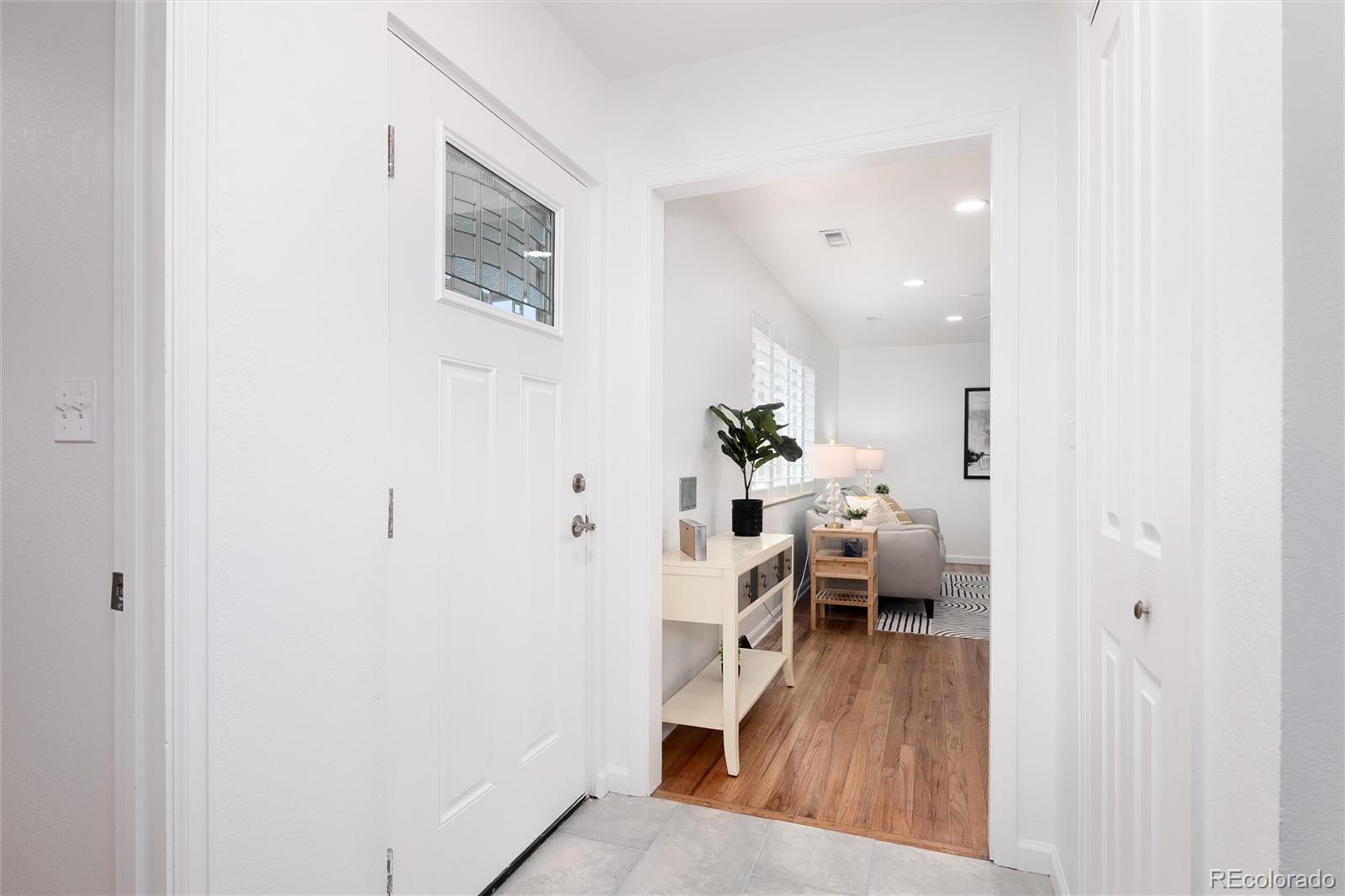 MLS Image #3 for 402  ursula street,aurora, Colorado