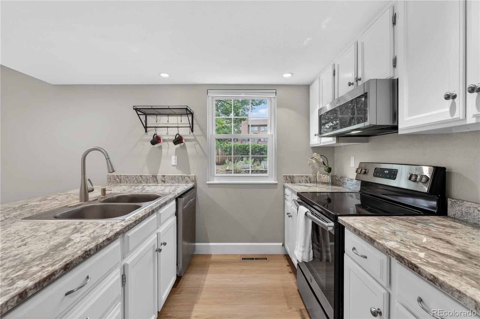MLS Image #7 for 990  sparta drive,lafayette, Colorado