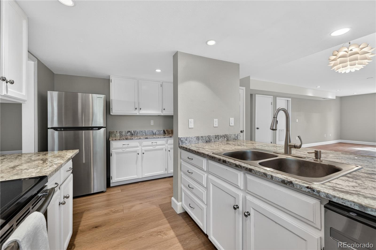 MLS Image #8 for 990  sparta drive,lafayette, Colorado