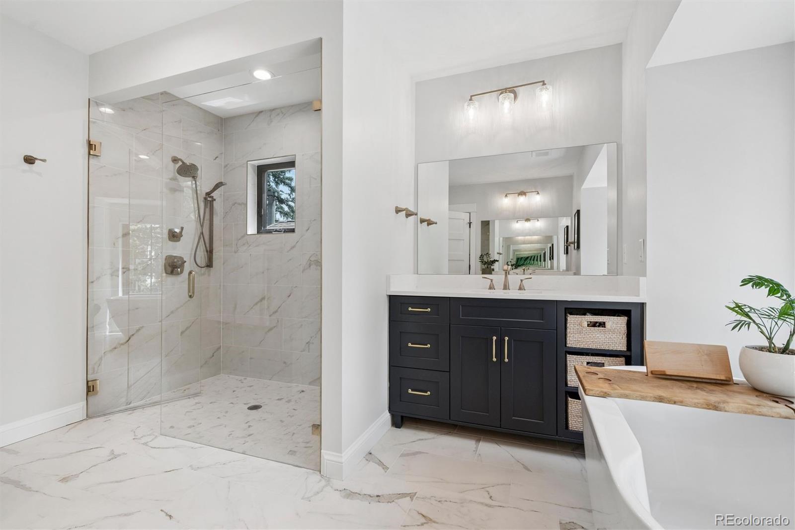 MLS Image #23 for 516 s high street,denver, Colorado