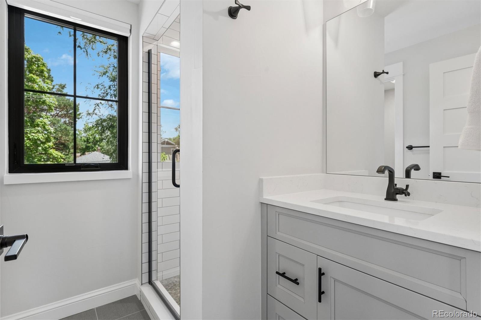 MLS Image #30 for 516 s high street,denver, Colorado