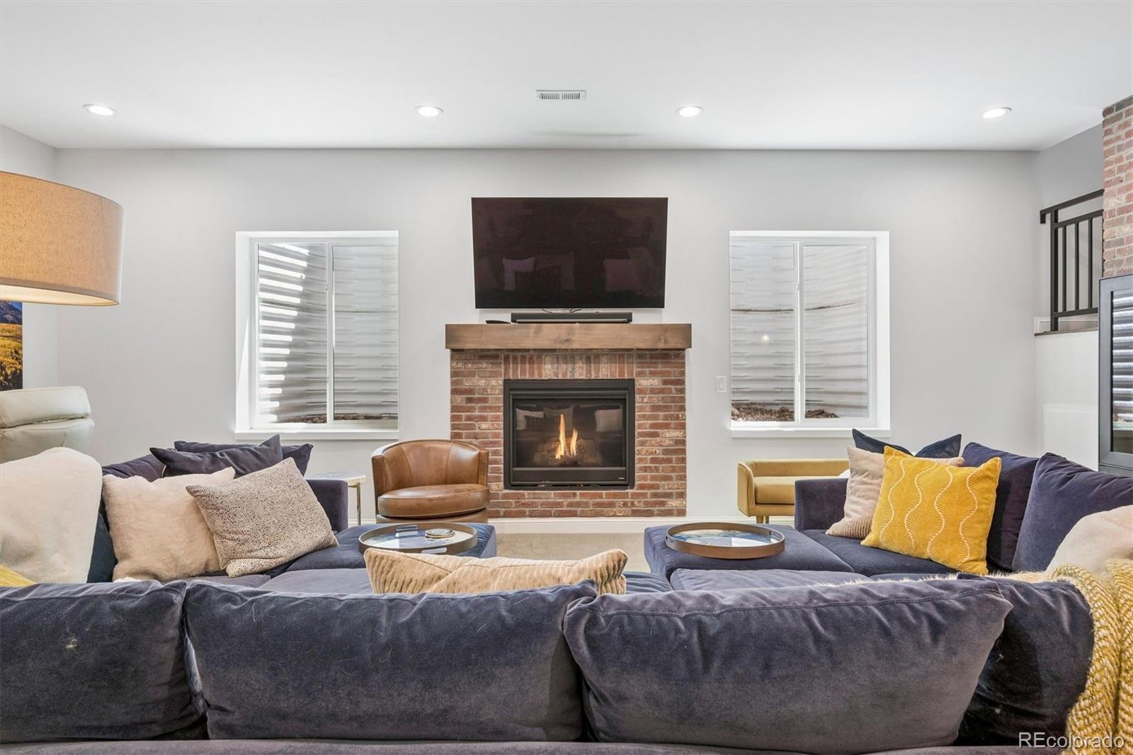 MLS Image #36 for 516 s high street,denver, Colorado