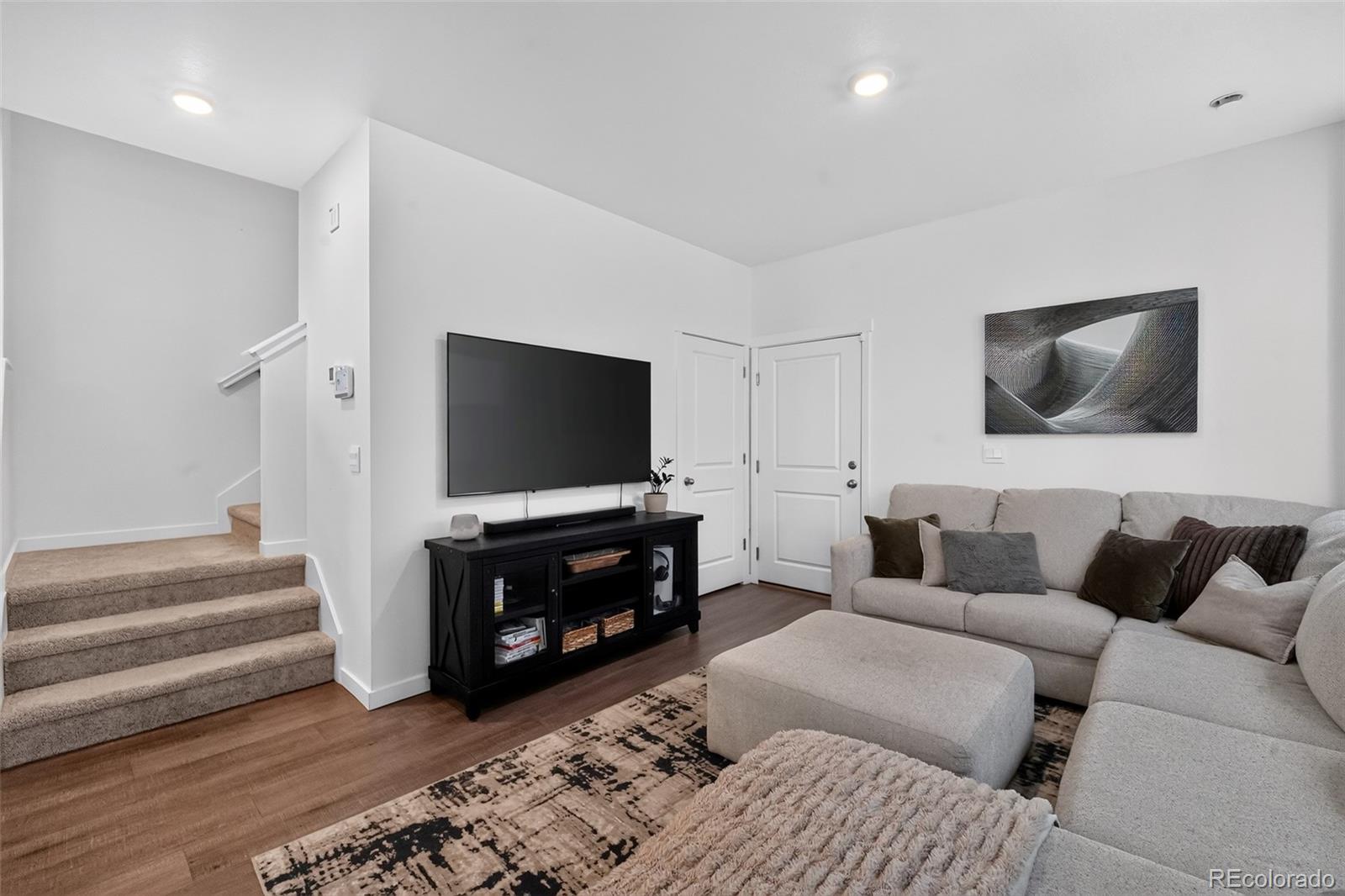 MLS Image #12 for 592  thoroughbred lane,johnstown, Colorado