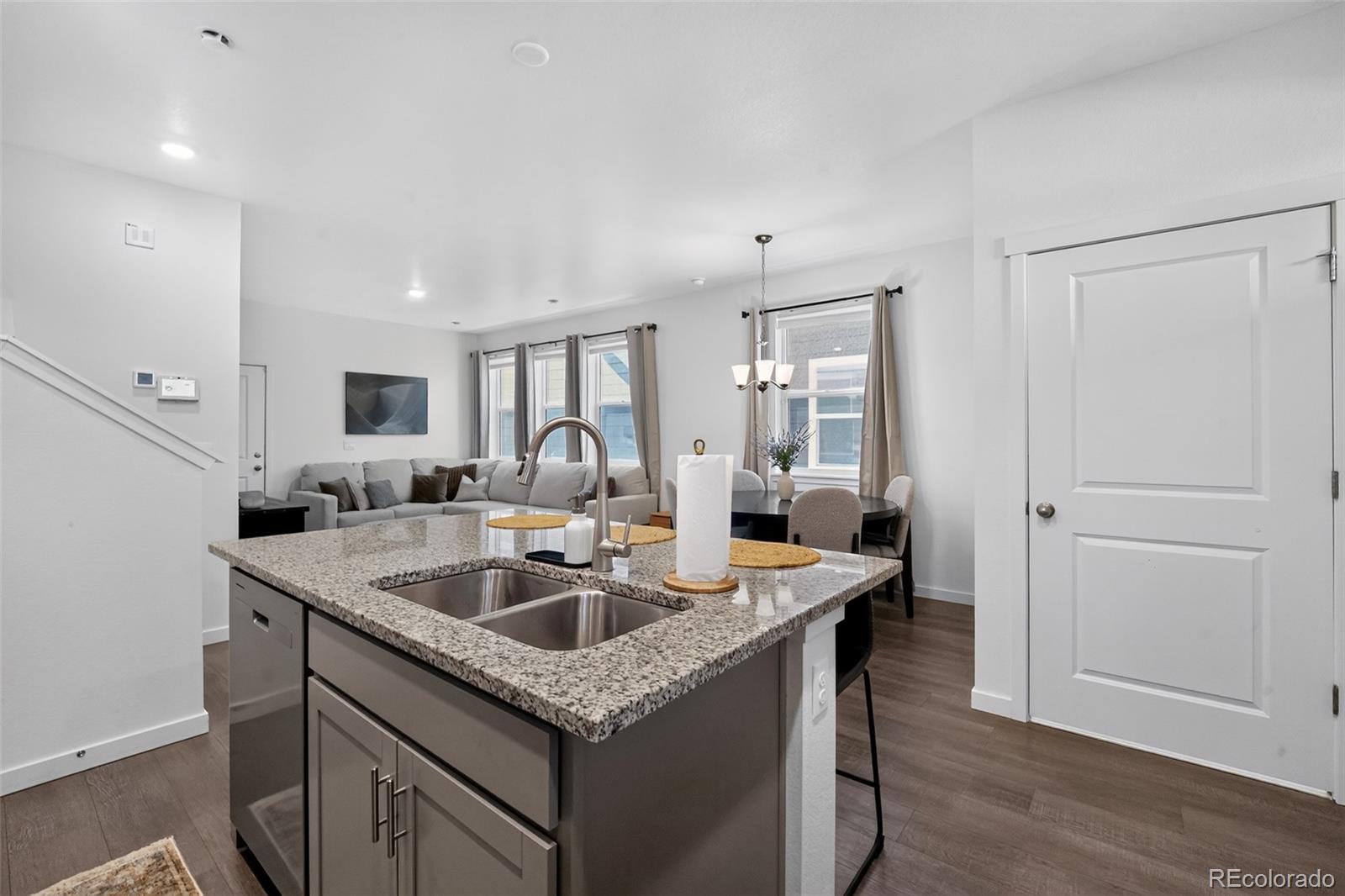 MLS Image #4 for 592  thoroughbred lane,johnstown, Colorado