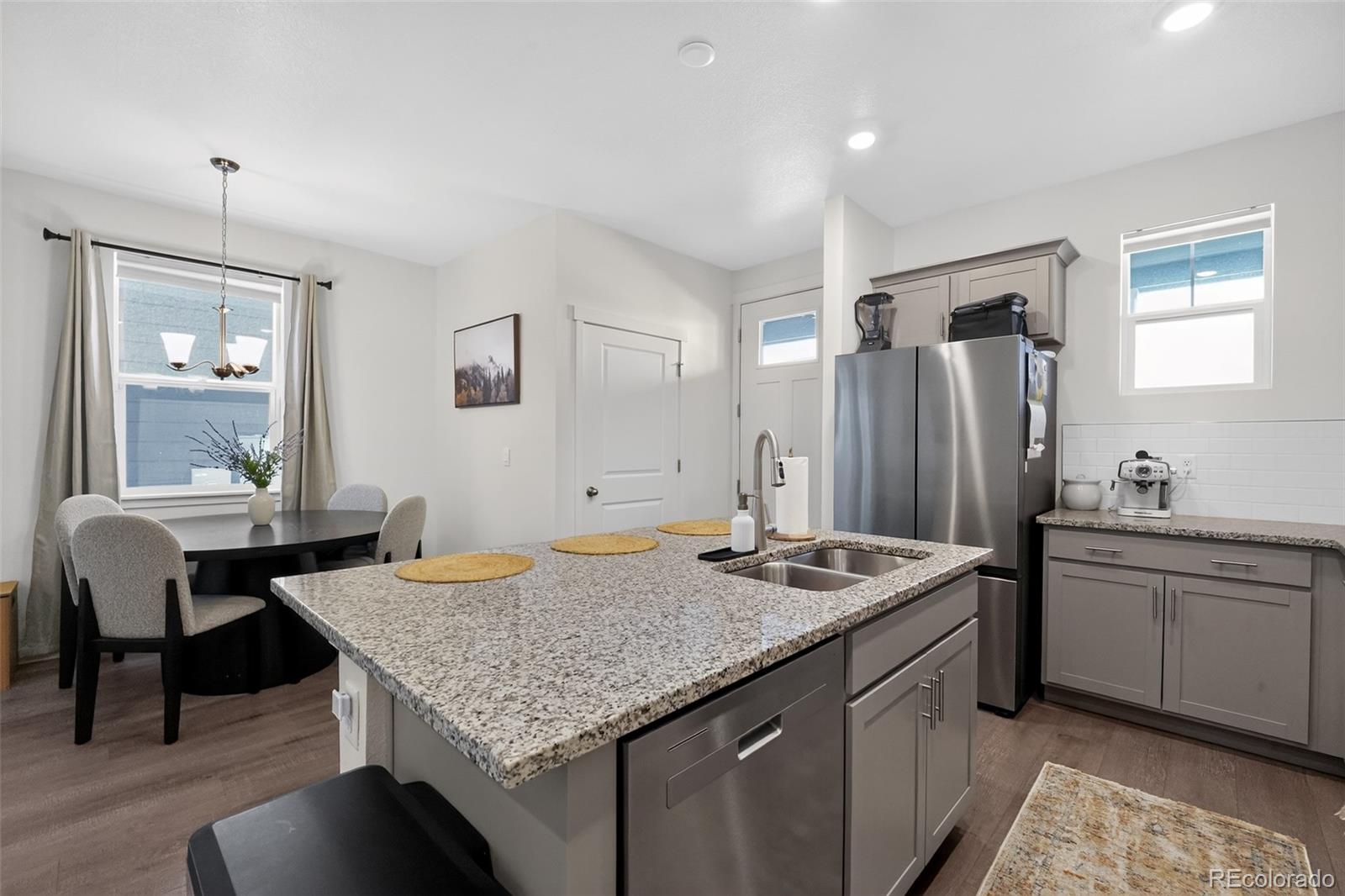 MLS Image #5 for 592  thoroughbred lane,johnstown, Colorado
