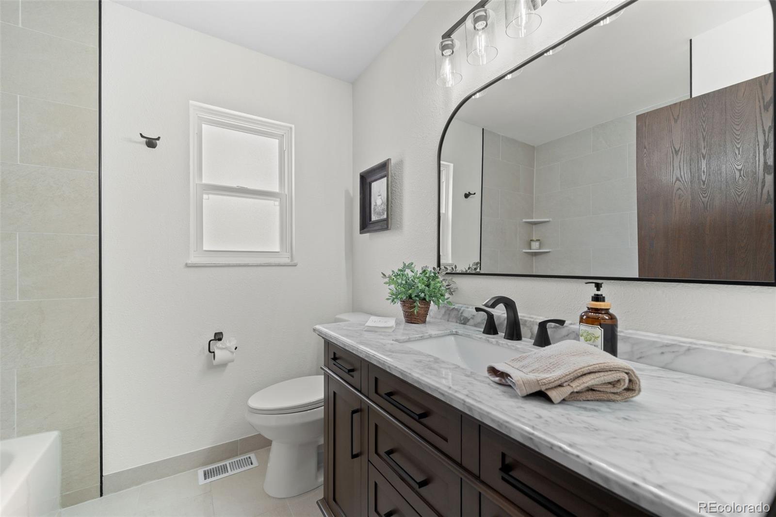 MLS Image #27 for 3702 s mission parkway,aurora, Colorado