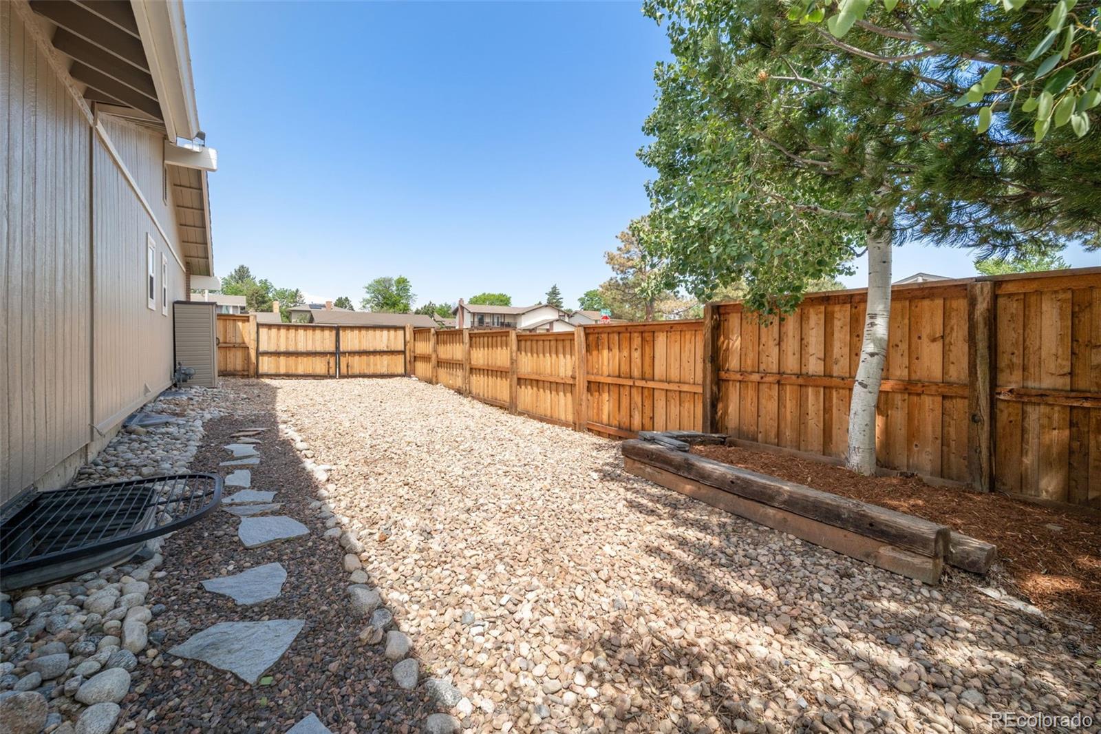 MLS Image #41 for 3702 s mission parkway,aurora, Colorado