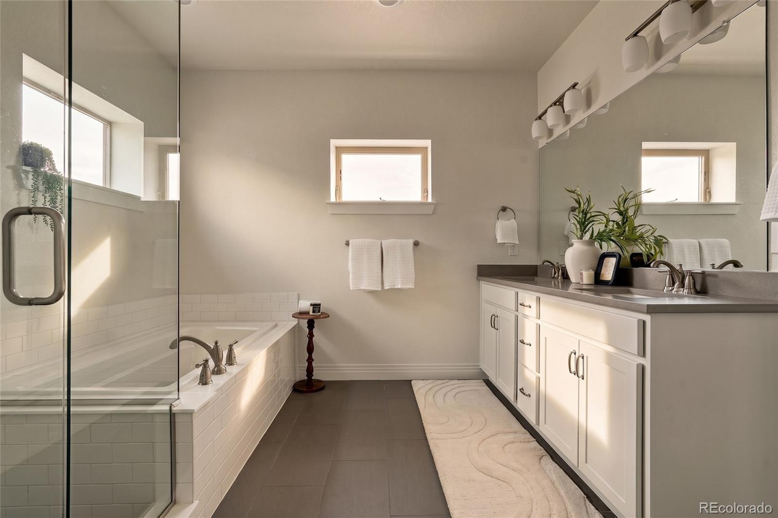 MLS Image #24 for 10174 e 59th avenue,denver, Colorado