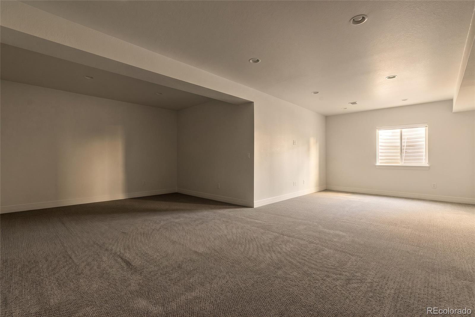 MLS Image #29 for 10174 e 59th avenue,denver, Colorado