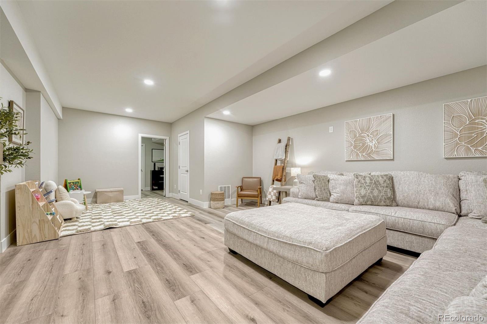 MLS Image #14 for 7843  plateau creek lane,littleton, Colorado