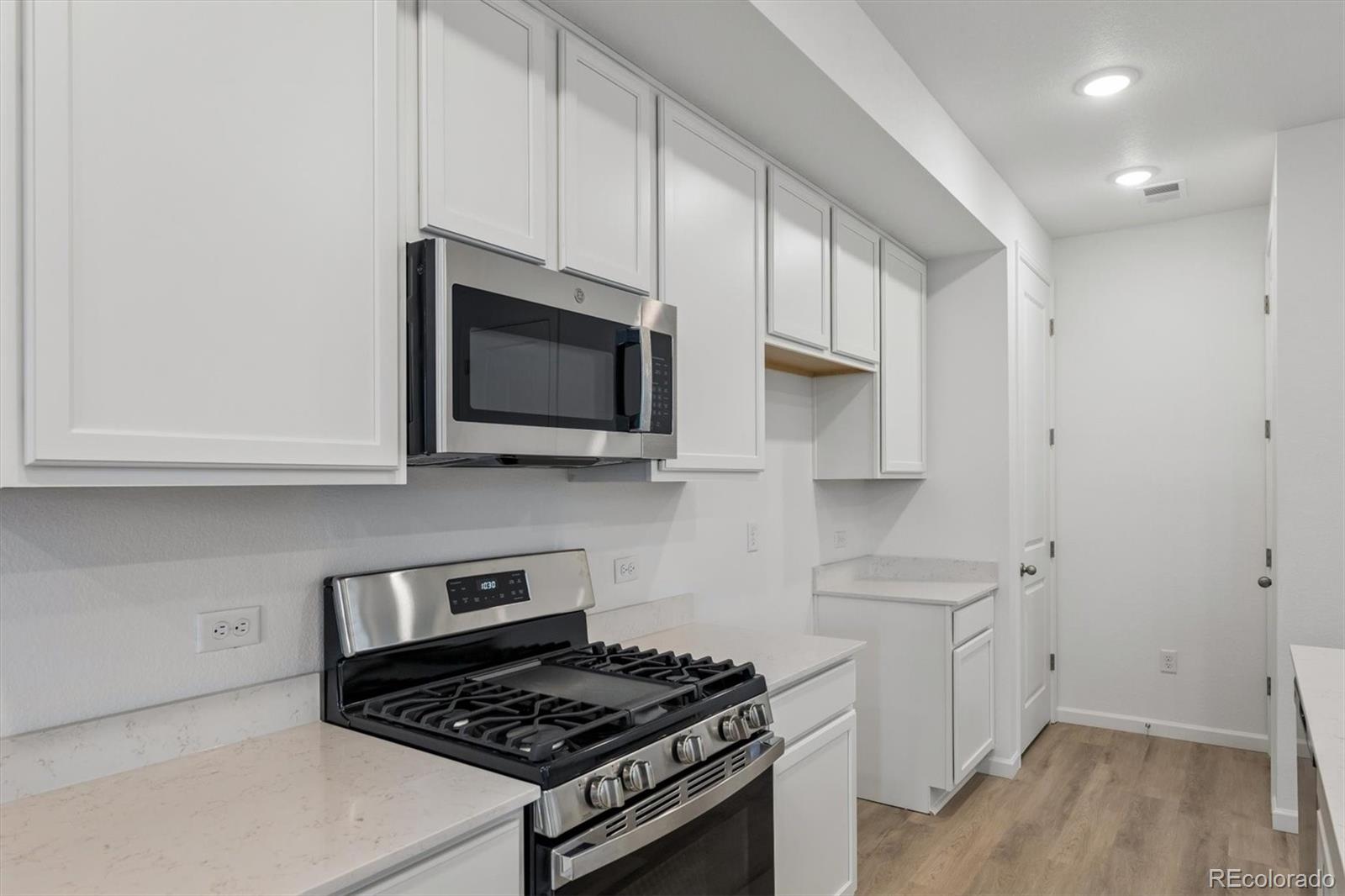 MLS Image #8 for 24171 e 30th place,aurora, Colorado