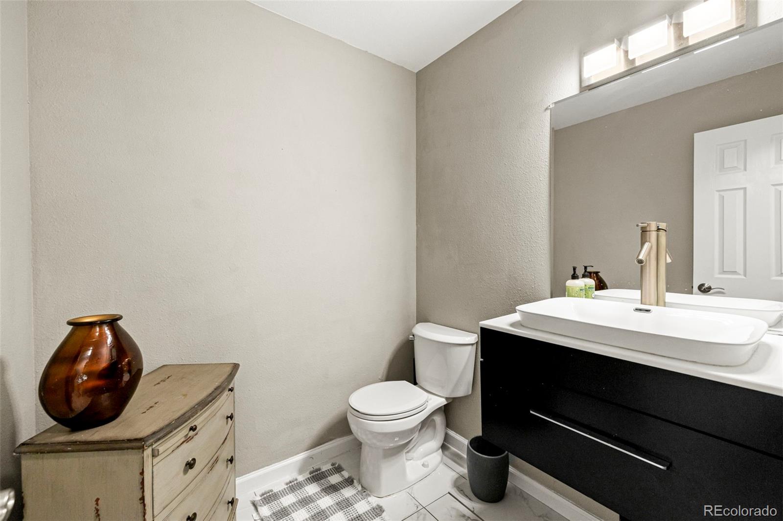 MLS Image #19 for 6902 s lamar street,littleton, Colorado