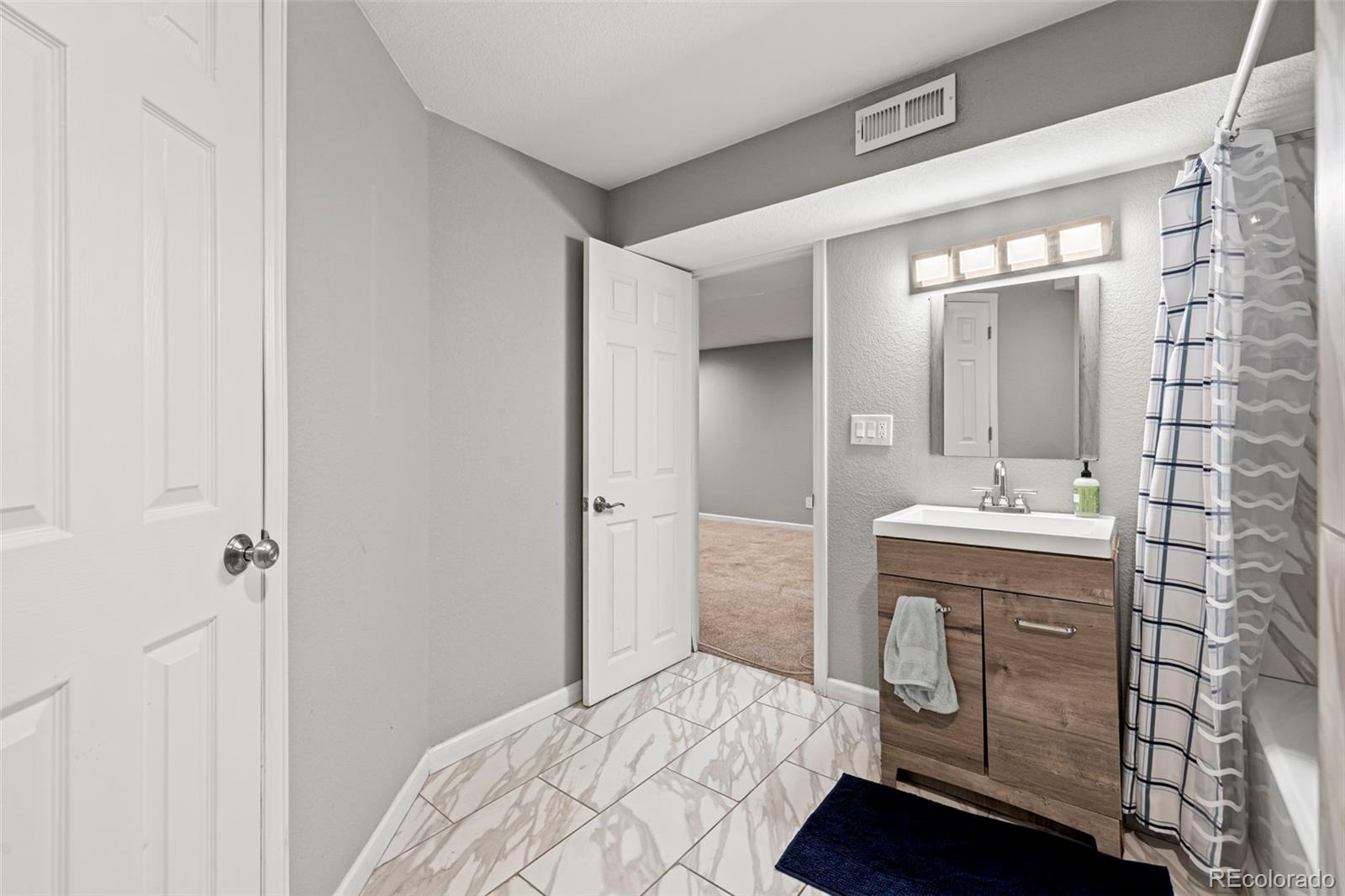 MLS Image #37 for 6902 s lamar street,littleton, Colorado