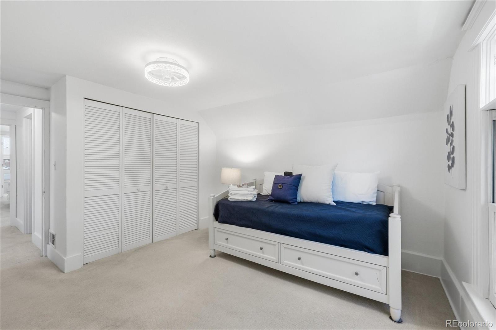 MLS Image #33 for 942 s pennsylvania street,denver, Colorado