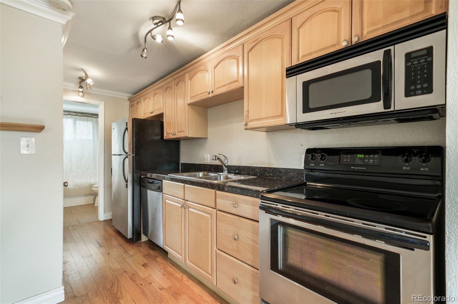 MLS Image #10 for 558 n washington street 203,denver, Colorado