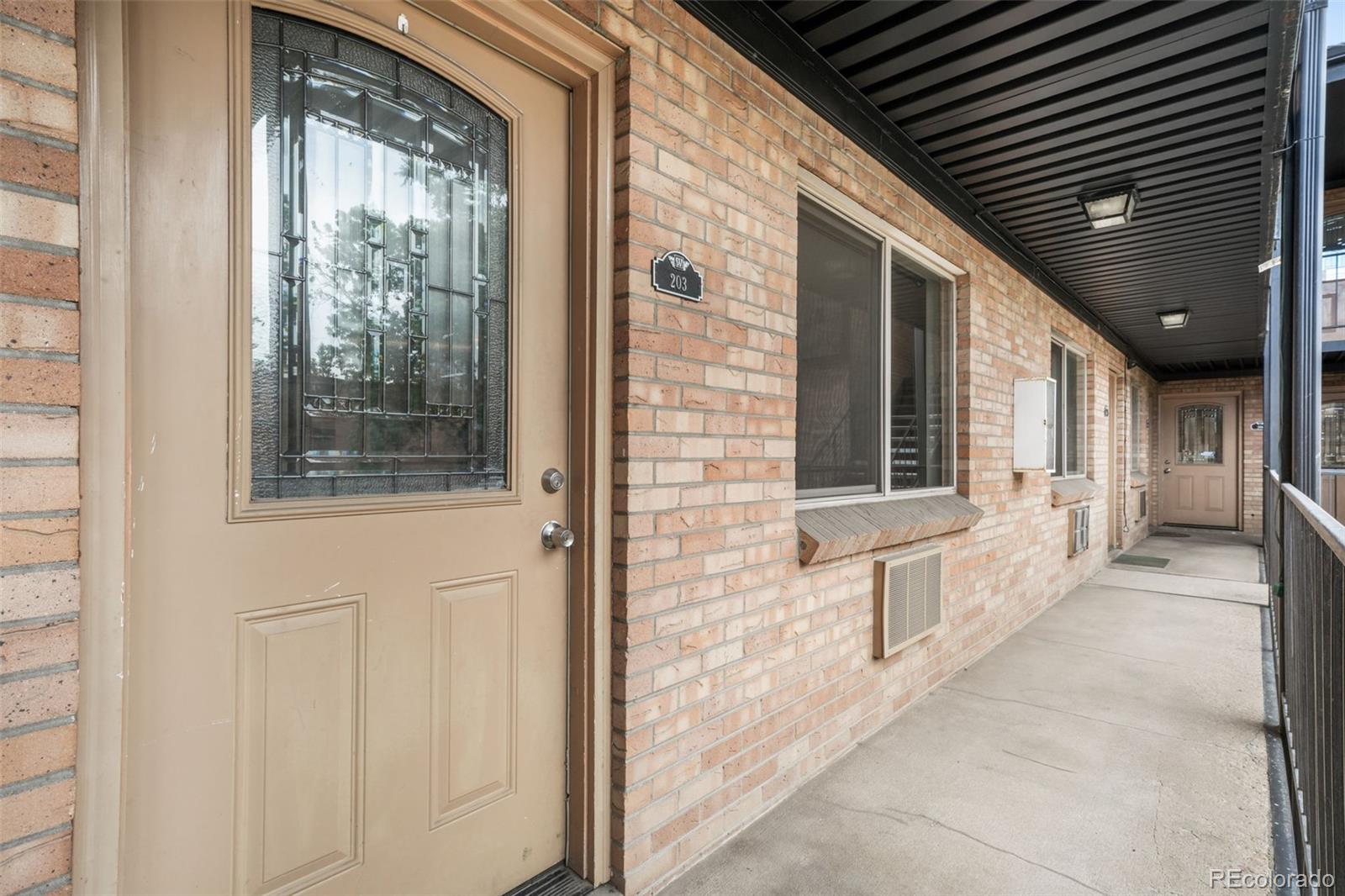 MLS Image #3 for 558 n washington street 203,denver, Colorado