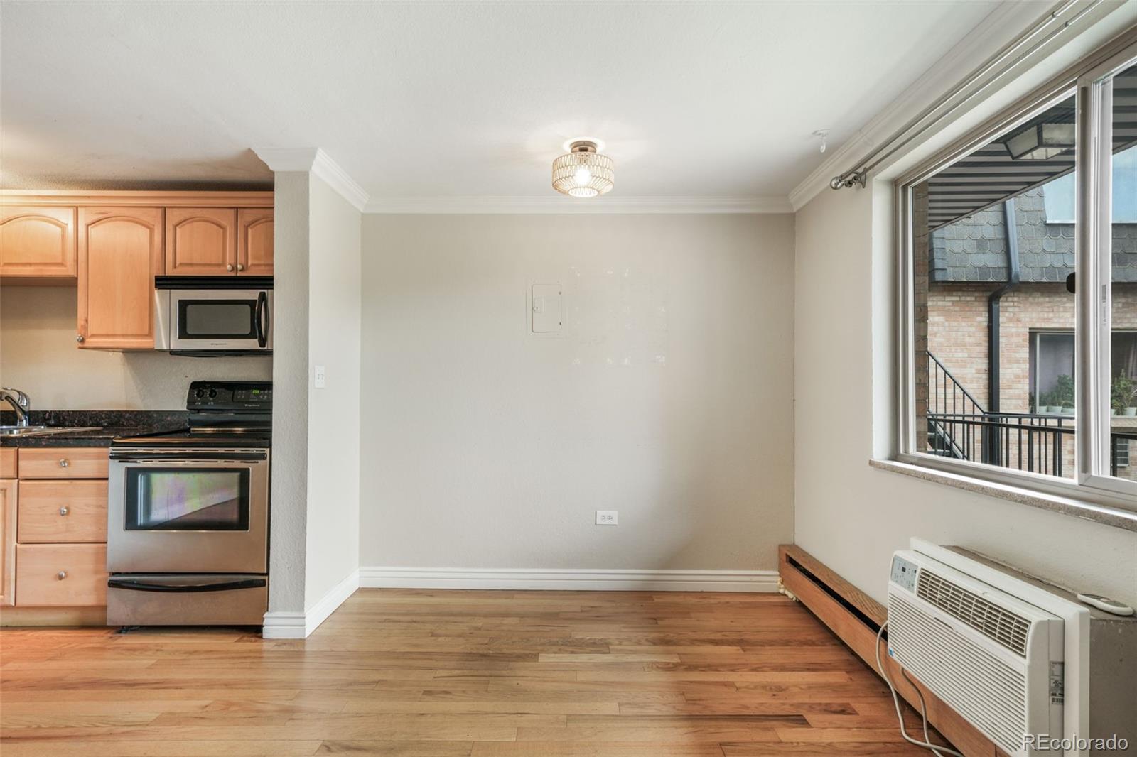 MLS Image #5 for 558 n washington street 203,denver, Colorado