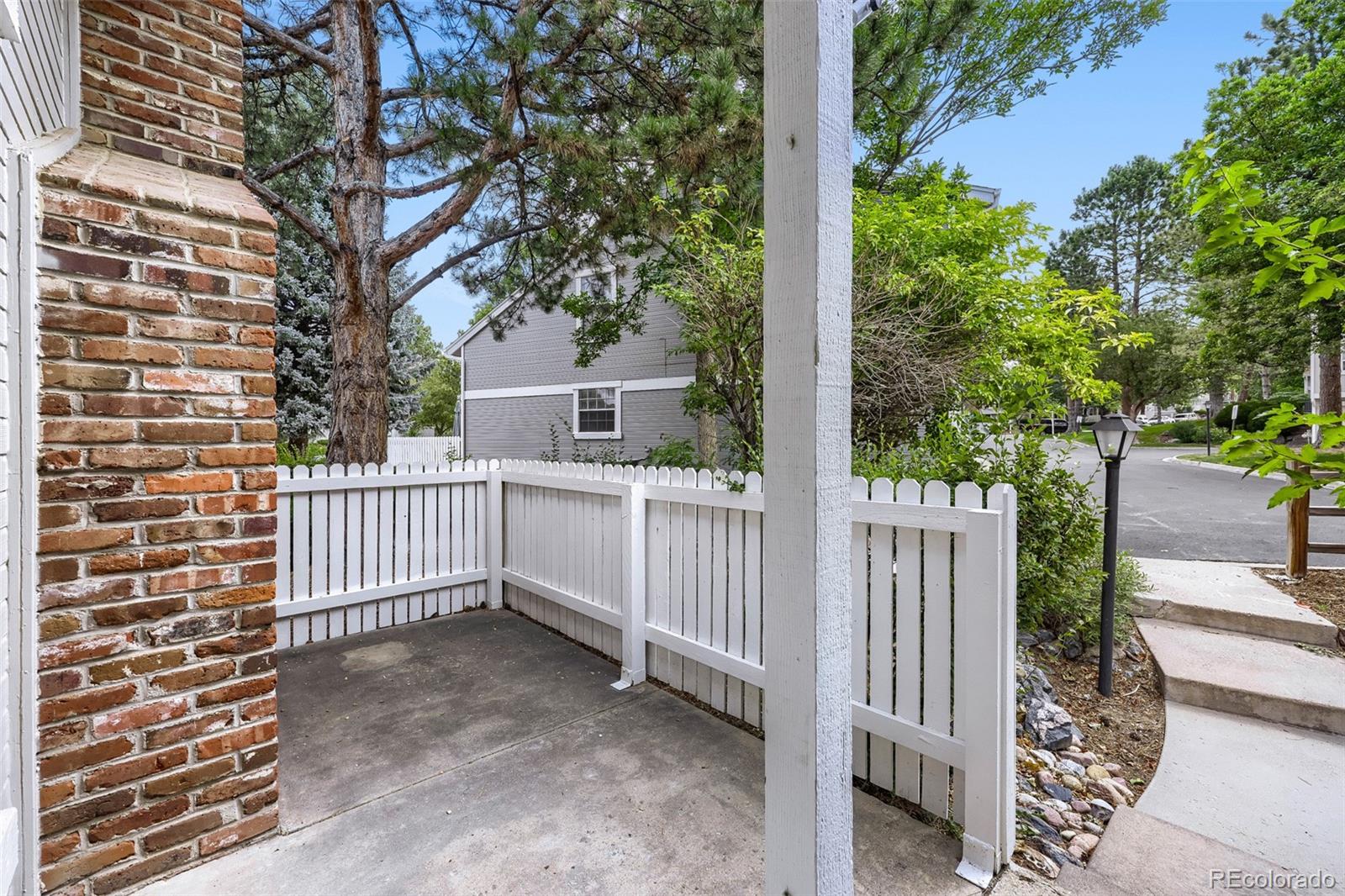 MLS Image #1 for 2878 w long circle,littleton, Colorado