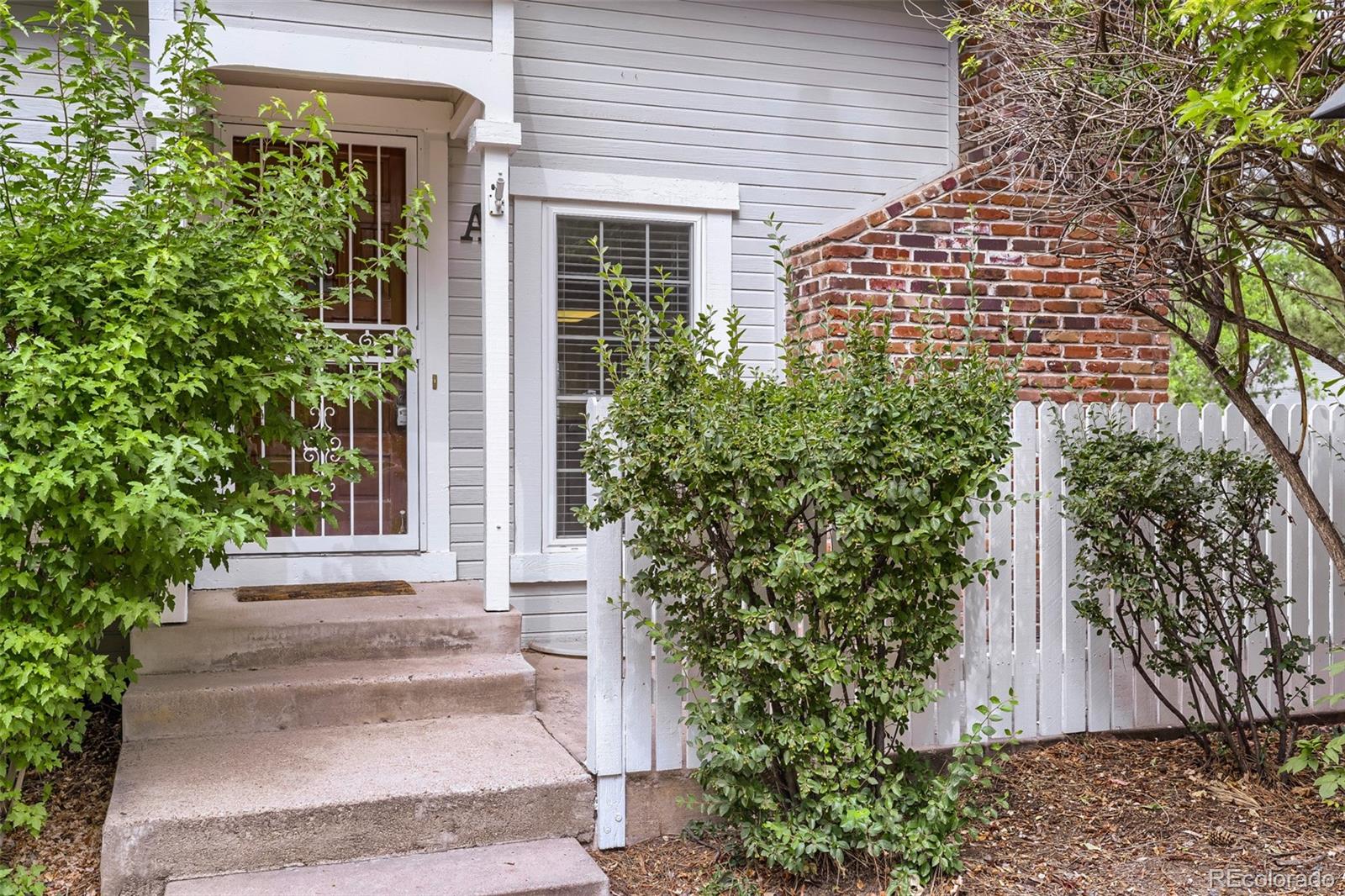 MLS Image #2 for 2878 w long circle,littleton, Colorado