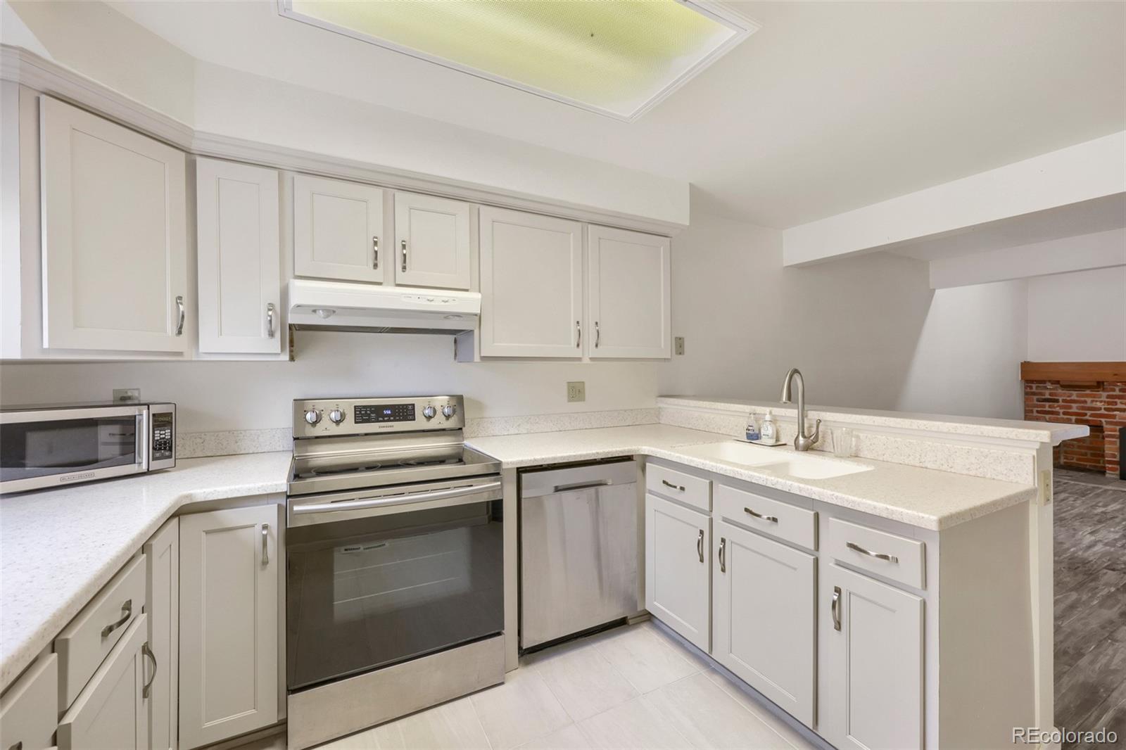 MLS Image #8 for 2878 w long circle,littleton, Colorado