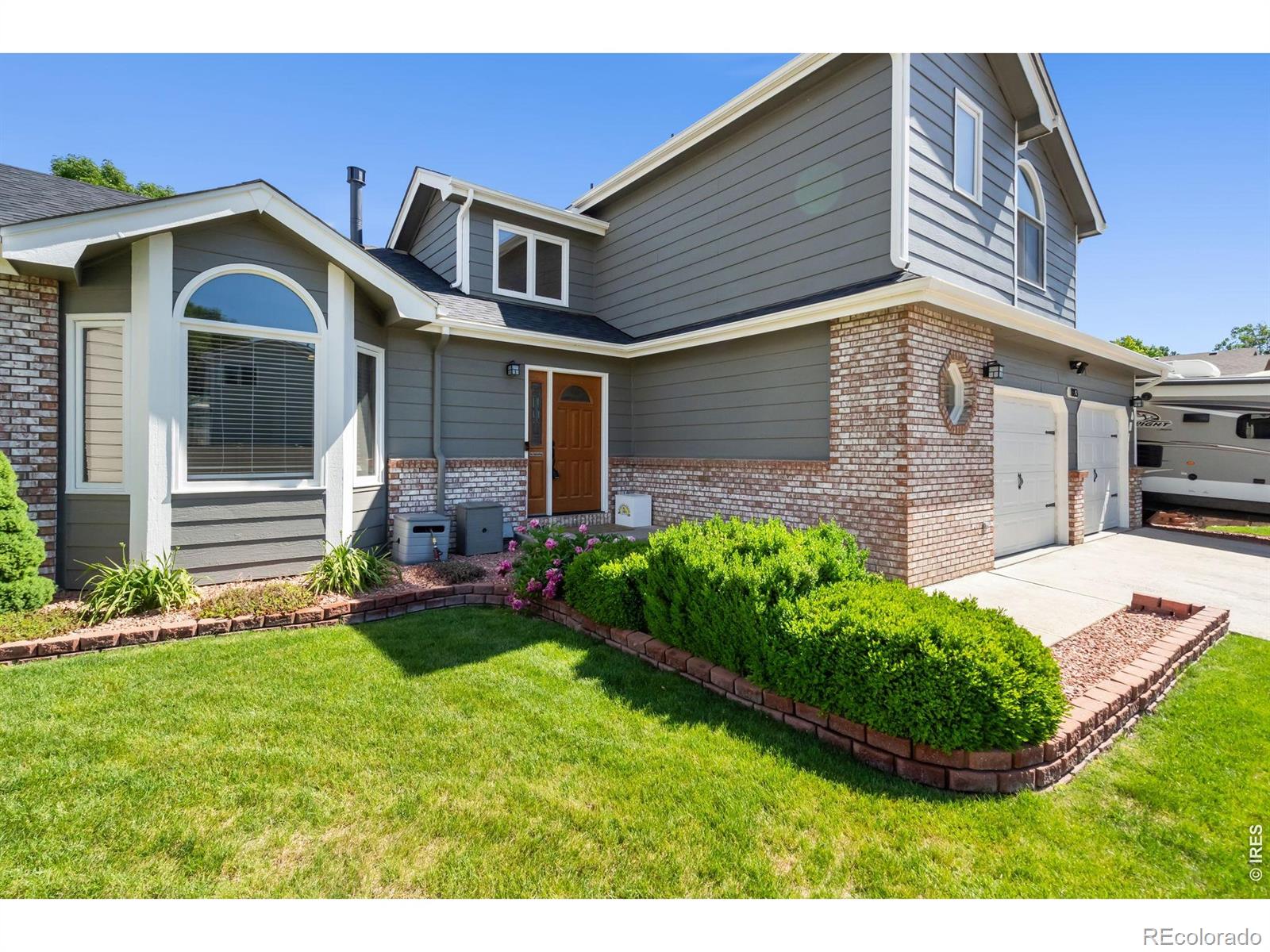 MLS Image #2 for 883 w 44th street,loveland, Colorado