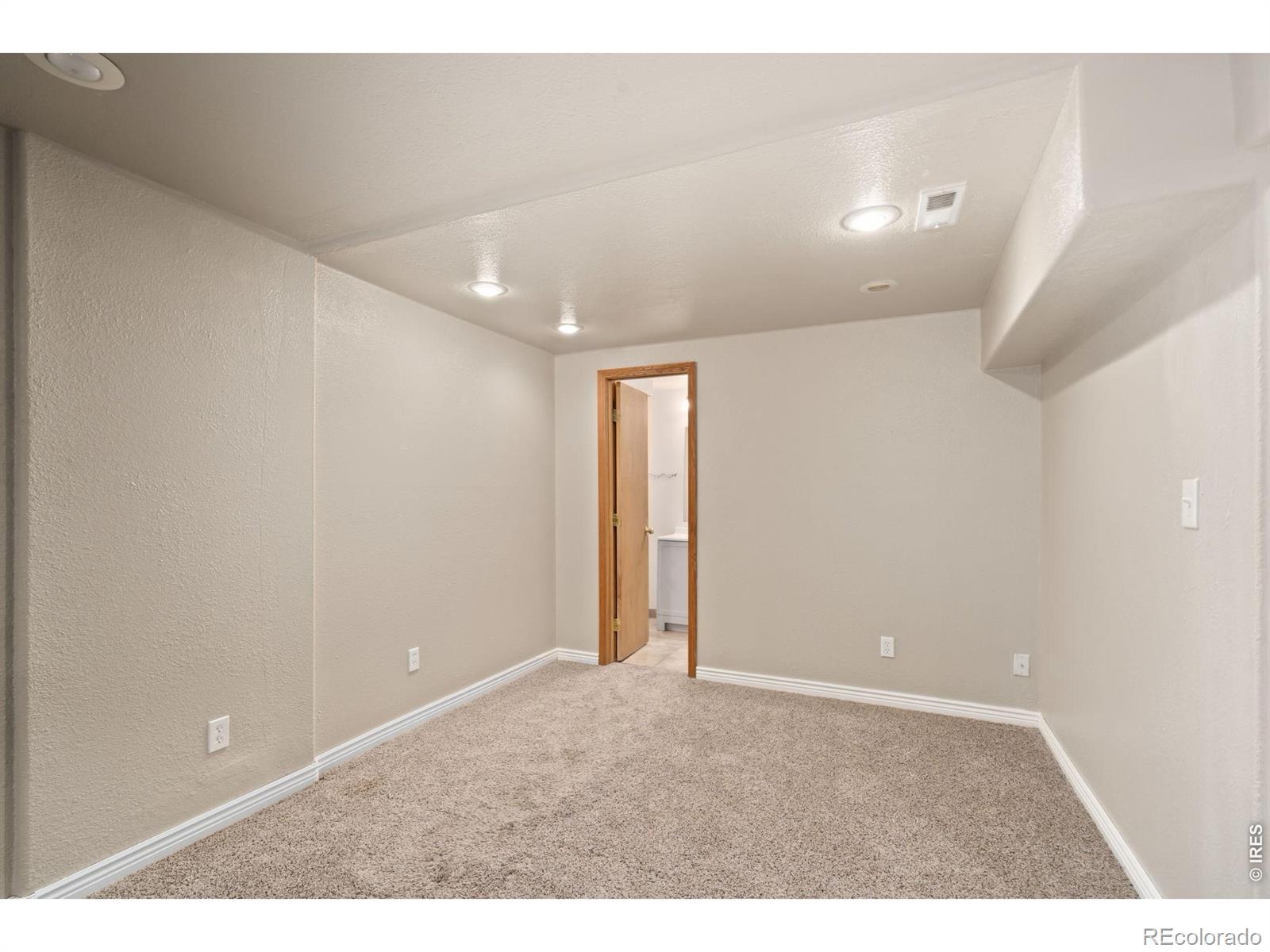 MLS Image #37 for 883 w 44th street,loveland, Colorado