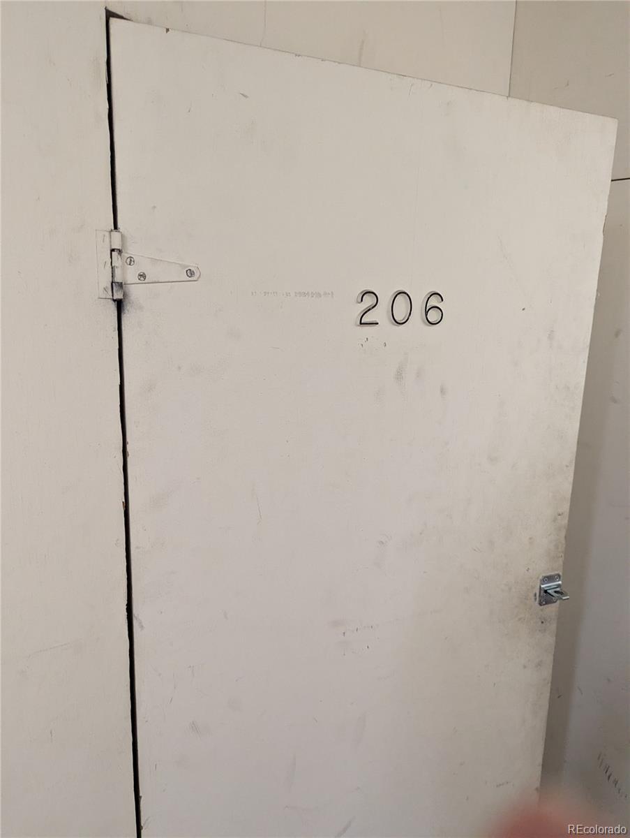 MLS Image #12 for 590 n logan street 206,denver, Colorado