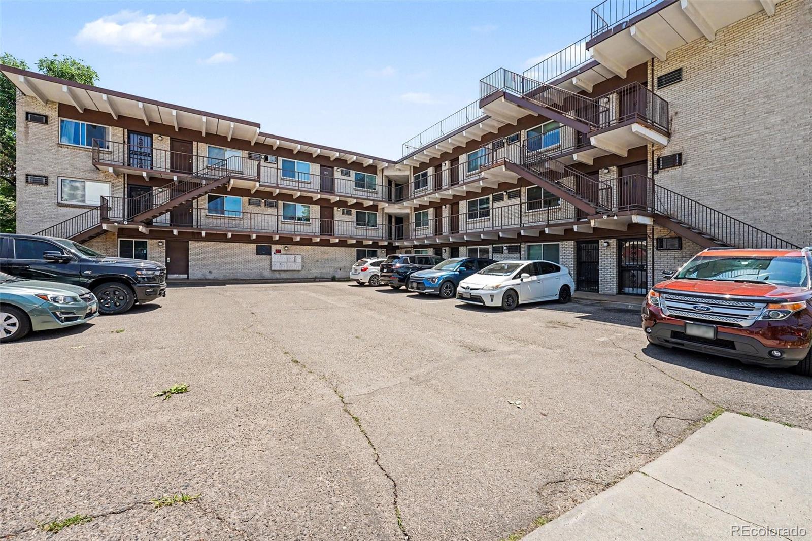 MLS Image #2 for 590 n logan street 206,denver, Colorado