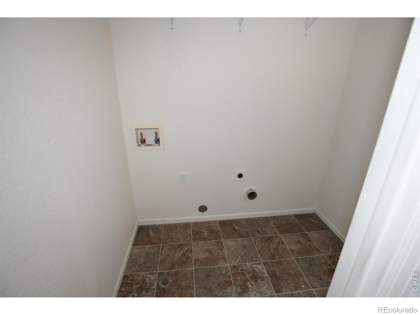 MLS Image #10 for 4698  andes way,denver, Colorado