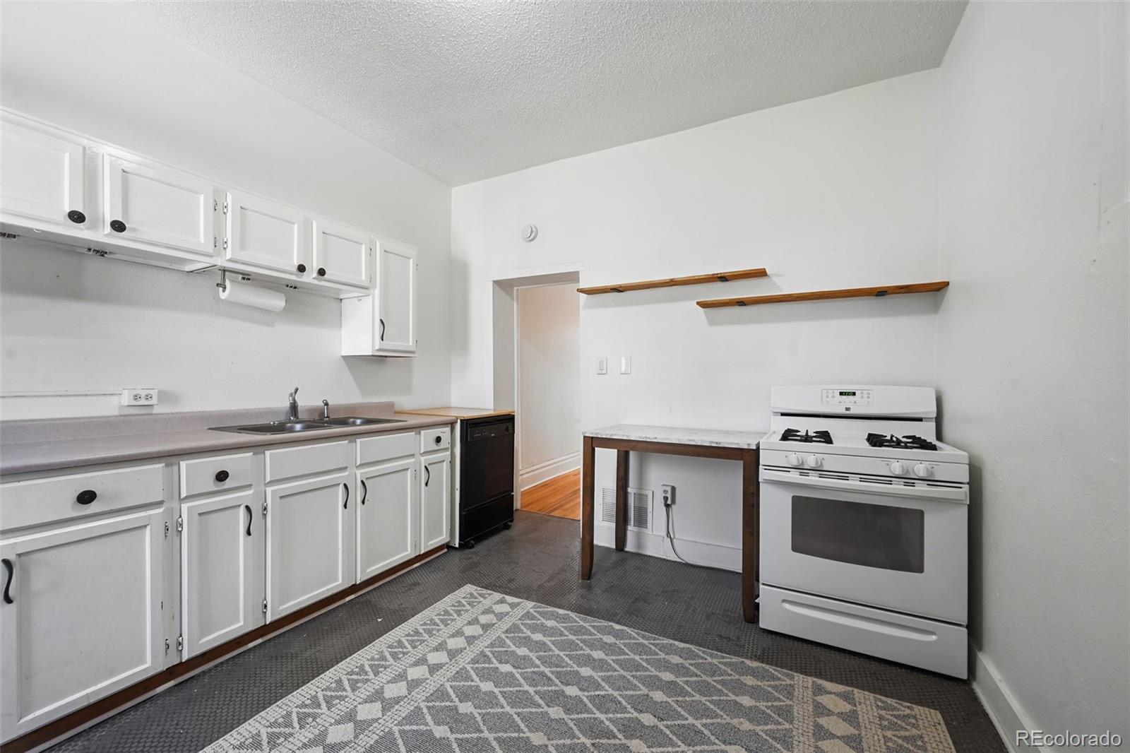 MLS Image #6 for 3037 n gilpin street,denver, Colorado