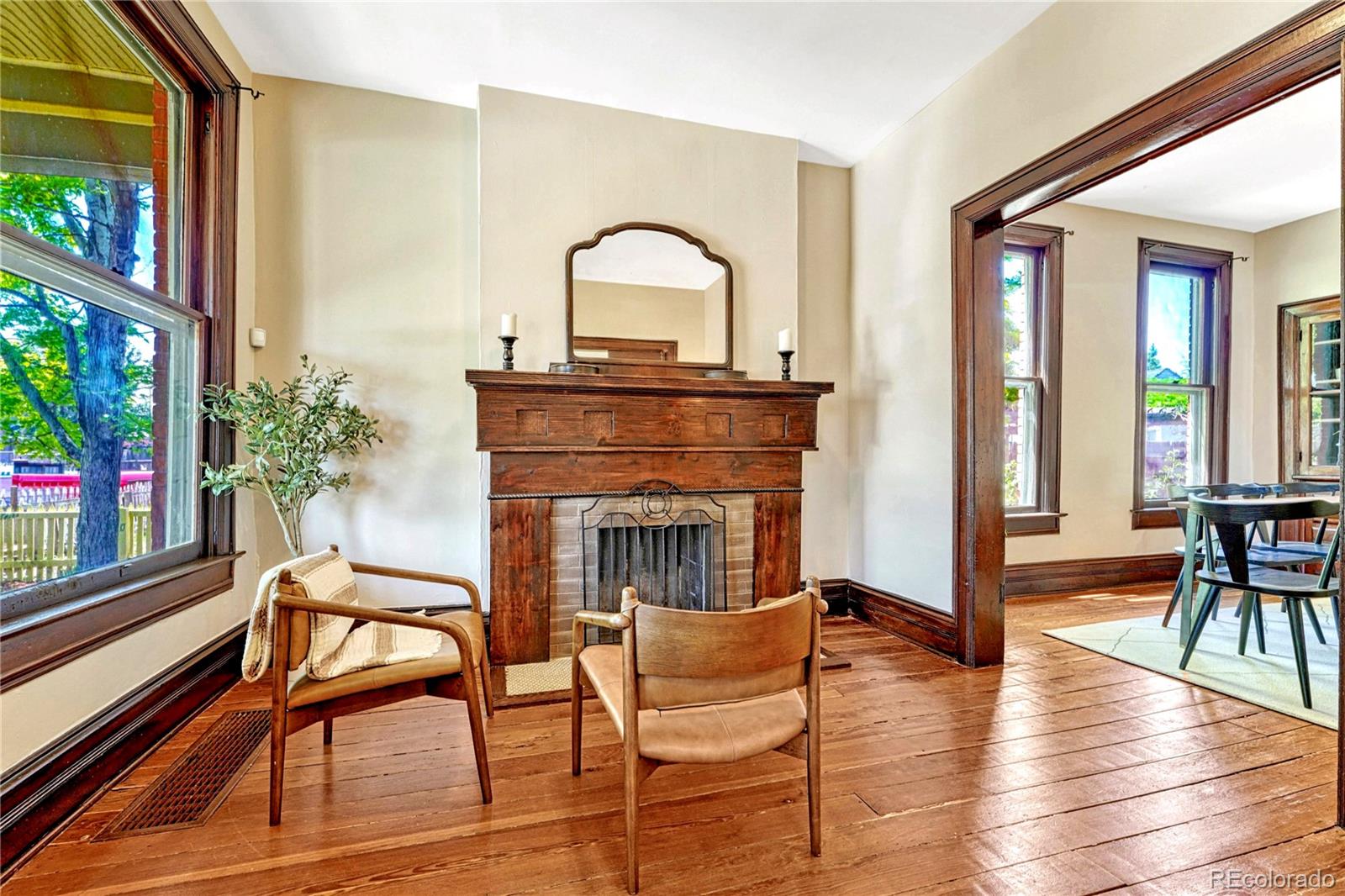 MLS Image #4 for 1557  dallas street,aurora, Colorado