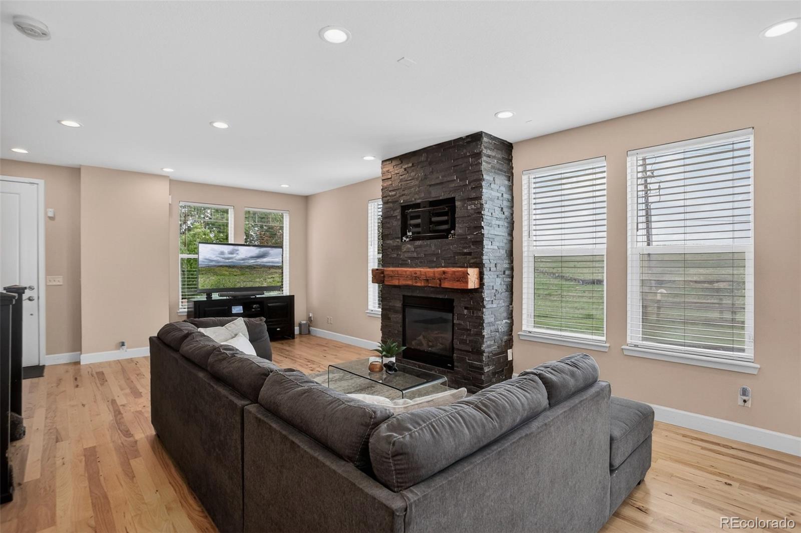 MLS Image #5 for 10312  tall oaks circle,parker, Colorado