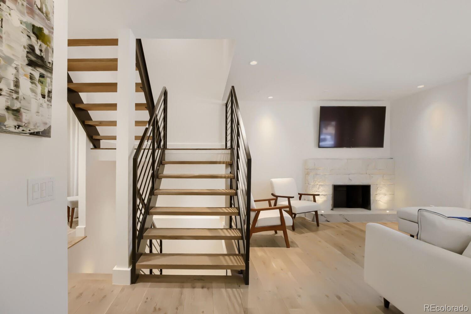 MLS Image #4 for 966  welch court,golden, Colorado