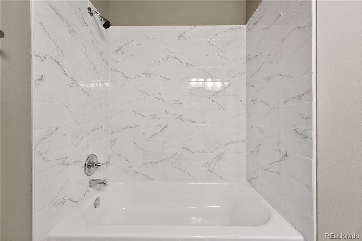 MLS Image #20 for 17696 e loyola drive,aurora, Colorado